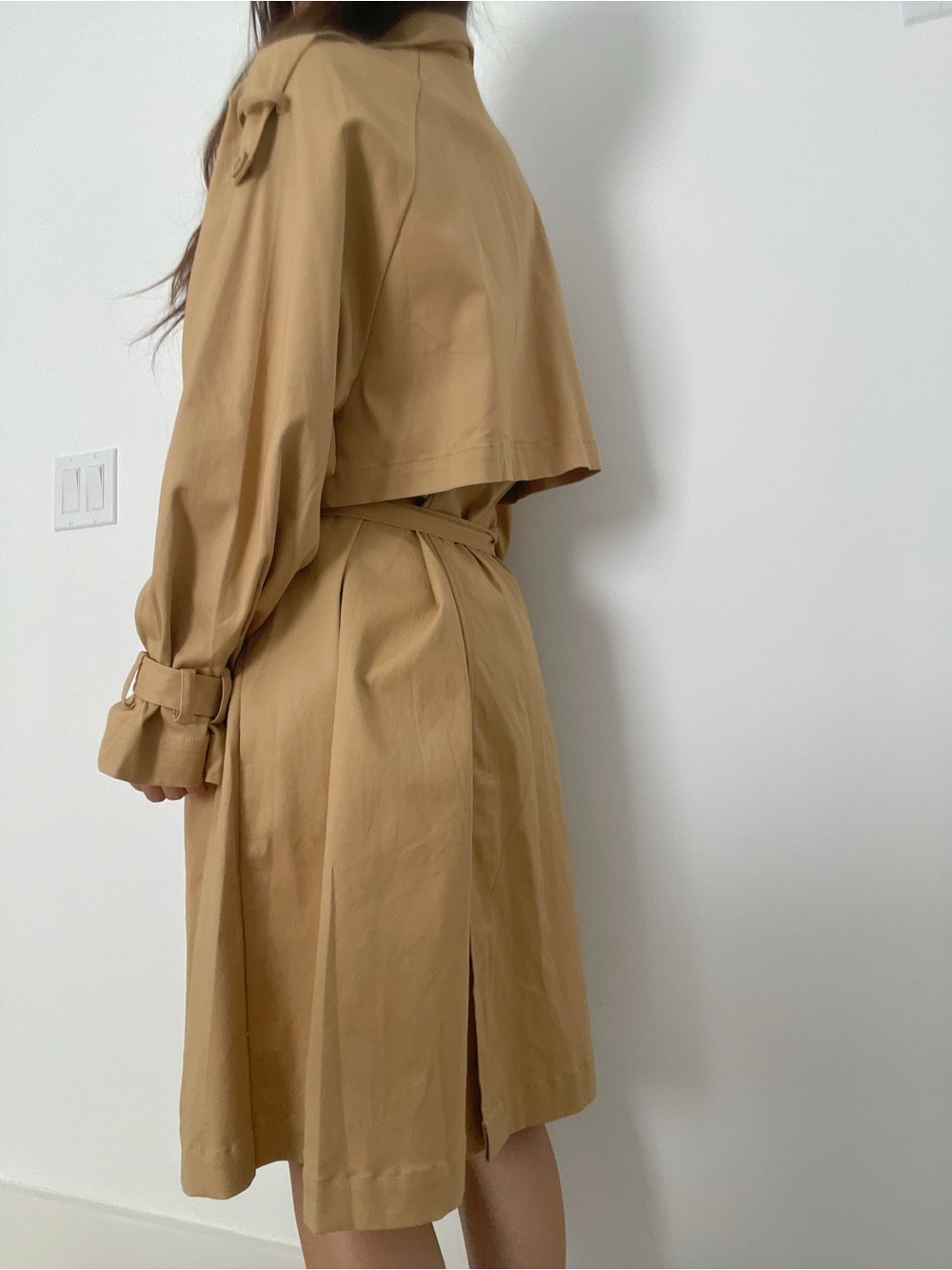 Hora & Sora Tan trench coat with belt - Picture 3 of 4